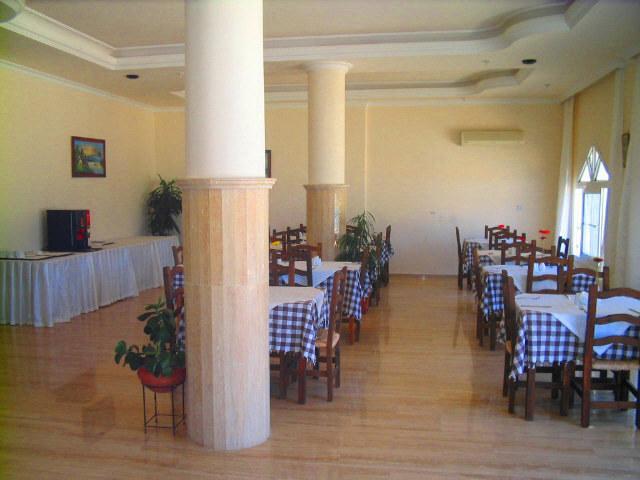 Bare Hill Holiday Village Elea Restaurant foto